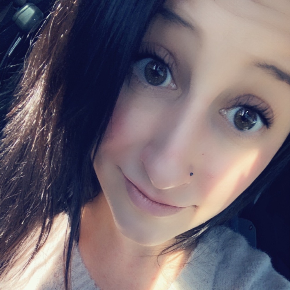 Meet your Posher, Cierra